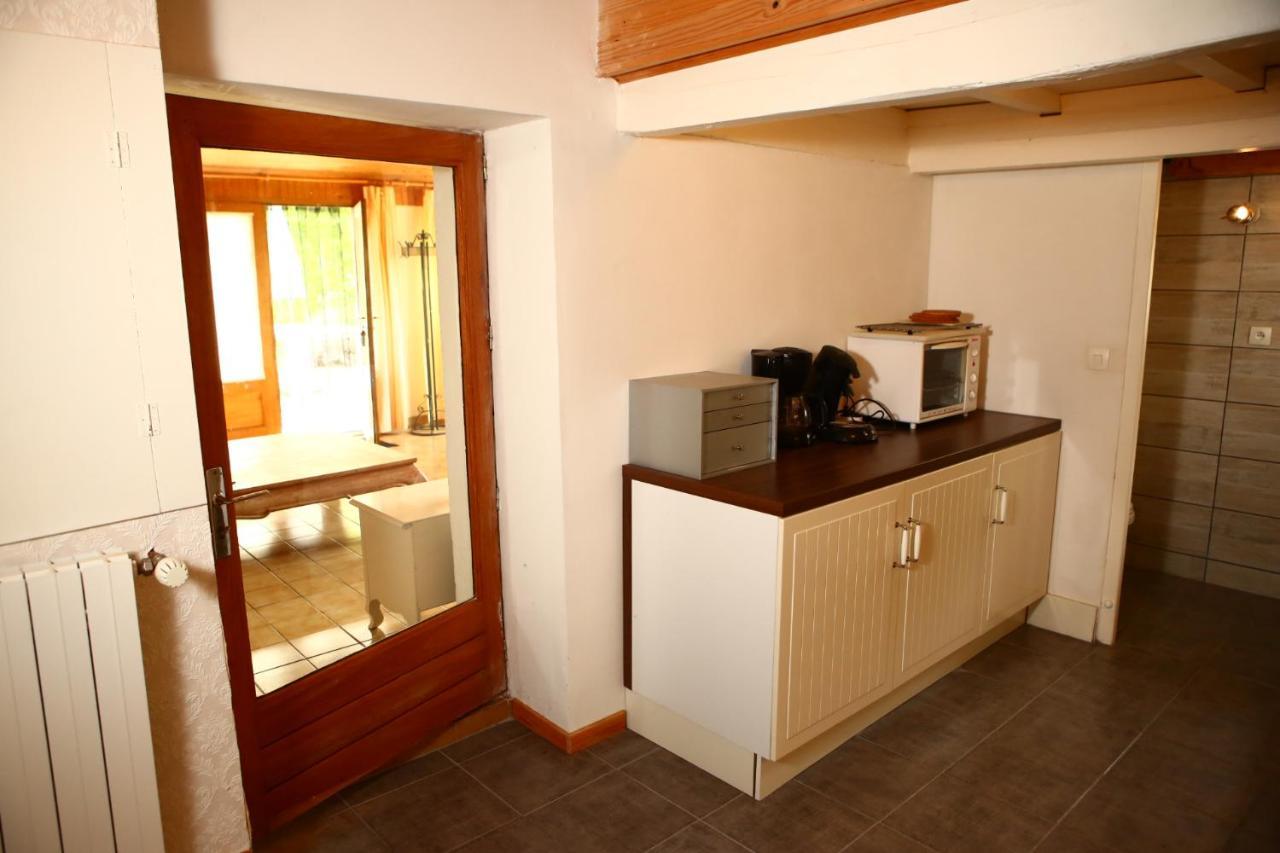 Les Grangeonnes, Gites Nature, Piscine, Bain Nordique, Sauna Pour Accueil Familiale Ou De Groupe Saint-Basile Luaran gambar