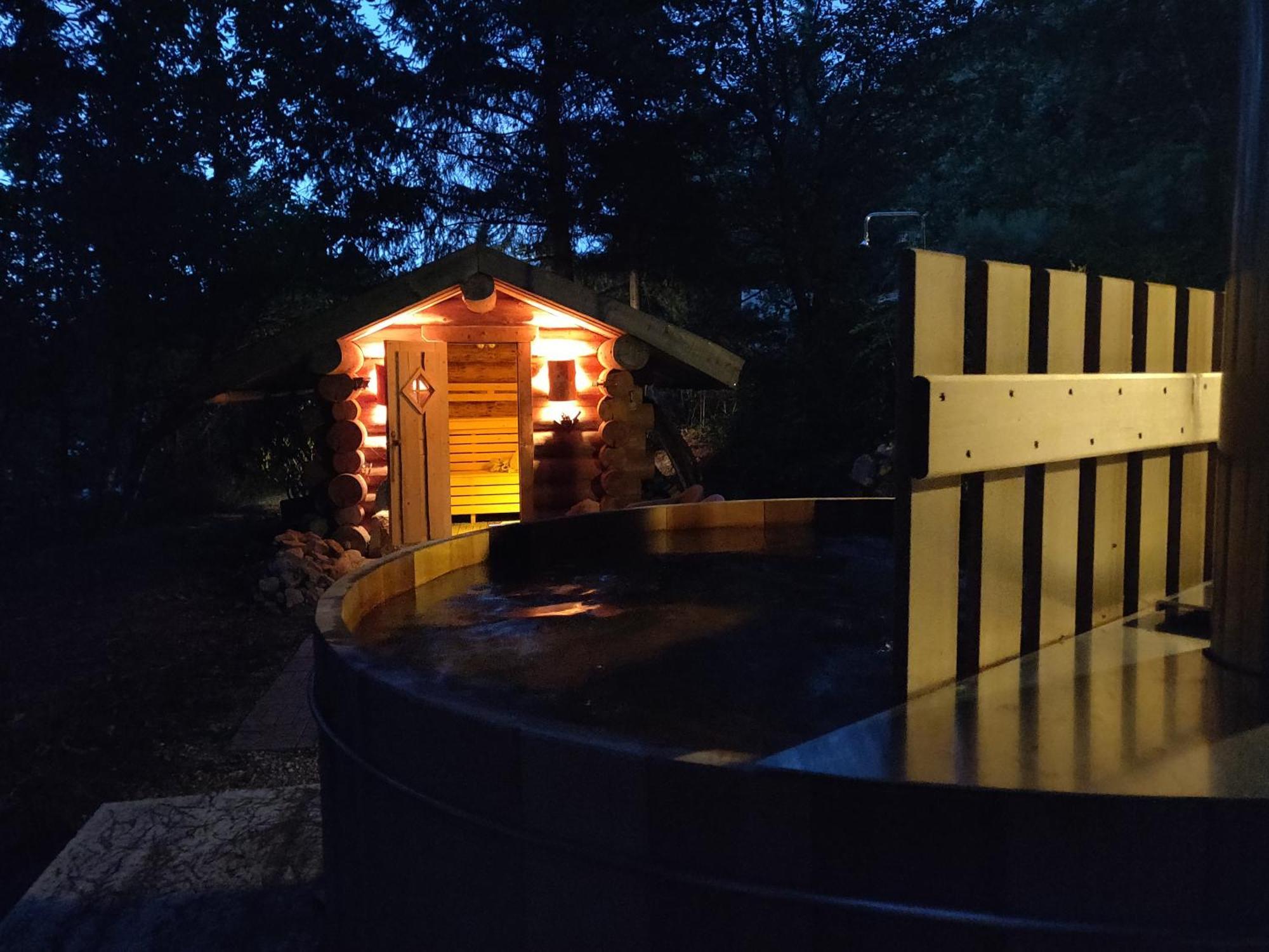 Les Grangeonnes, Gites Nature, Piscine, Bain Nordique, Sauna Pour Accueil Familiale Ou De Groupe Saint-Basile Luaran gambar
